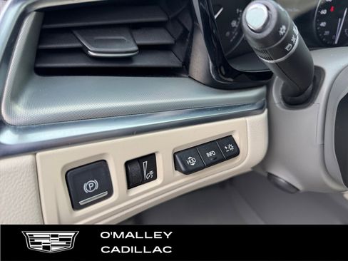 Used 2023 Cadillac XT5 Premium Luxury w/ Technology Package image 18