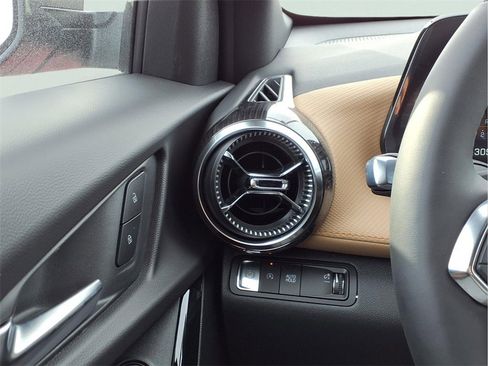 New 2026 Chevrolet Equinox ACTIV w/ LPO, Floor Liner Package image 8