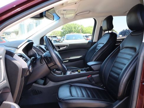 Used 2019 Ford Edge SEL w/ Equipment Group 201A AWD/4WD image 5