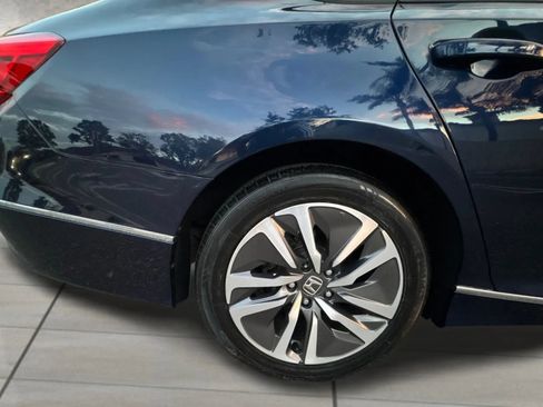 Used 2018 Honda Accord EX image 49