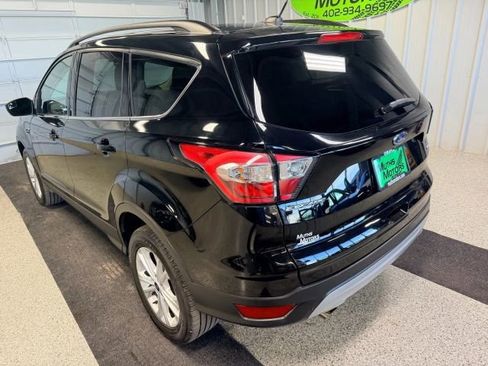 Used 2018 Ford Escape SE image 4
