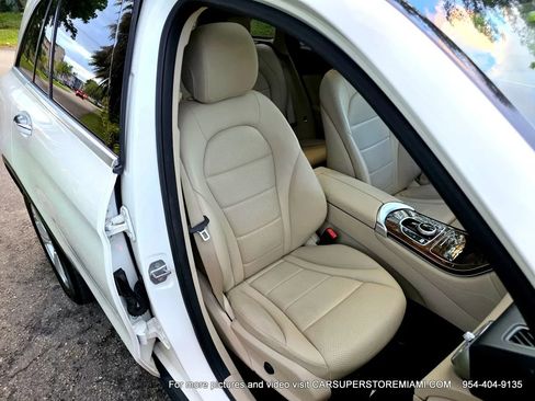 Used 2018 Mercedes-Benz GLC 300 w/ Premium Package image 42