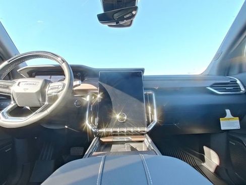 New 2026 GMC Acadia Denali w/ Super Cruise Package FWD image 32