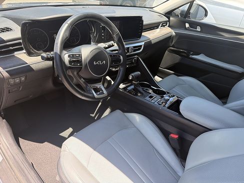 Used 2023 Kia K5 EX FWD image 5