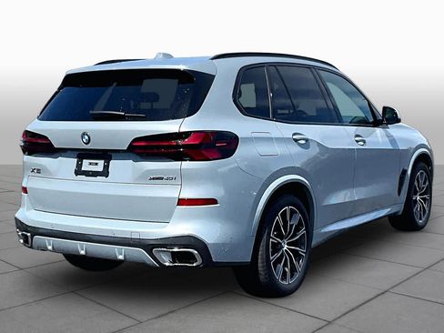 Certified 2026 BMW X5 xDrive40i w/ M Sport Package AWD/4WD image 12