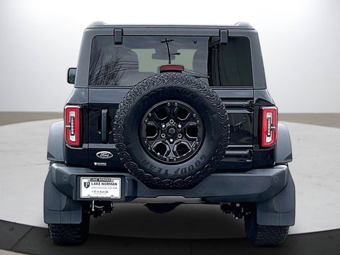 Used 2023 Ford Bronco Wildtrak image 8