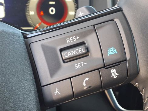 Certified 2026 Nissan Rogue SL image 9