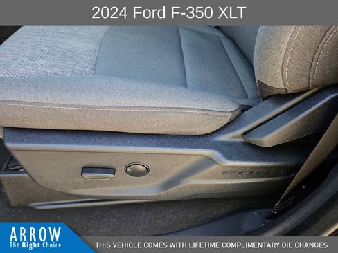 Used 2024 Ford F350 XLT AWD/4WD image 23