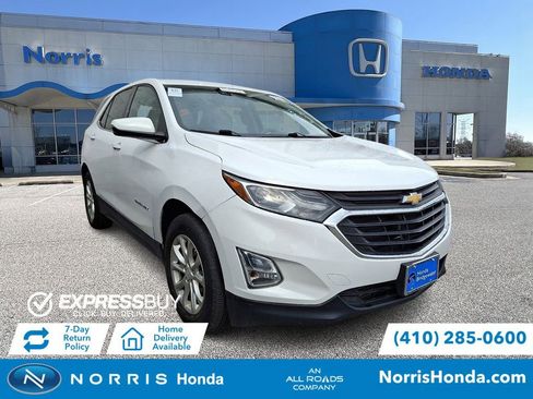 Used 2018 Chevrolet Equinox LT image 1