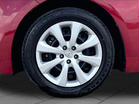 Used 2024 Toyota Corolla LE FWD image 11