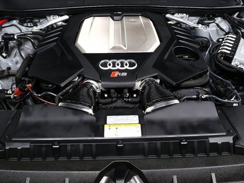 Used 2025 Audi RS 6 performance image 36