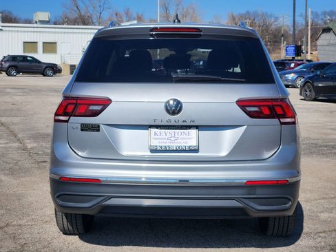 Used 2024 Volkswagen Tiguan SE image 6