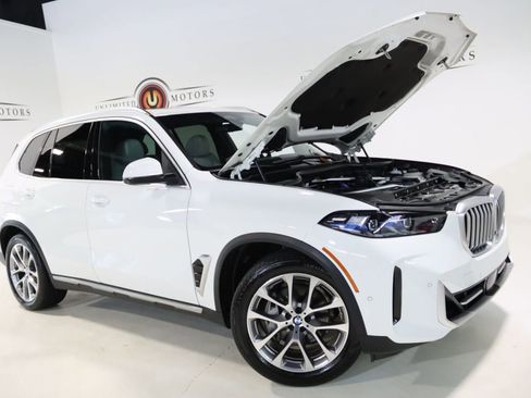 Used 2024 BMW X5 xDrive40i w/ Premium Package AWD/4WD image 33