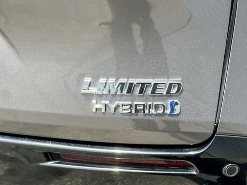 Certified 2024 Toyota Sienna Limited AWD/4WD image 29