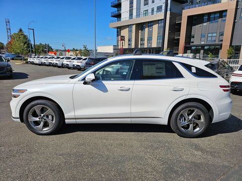 Used 2026 Genesis GV70 2.5T Advanced AWD/4WD image 8