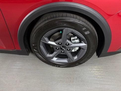 New 2026 Kia K4 FWD image 10