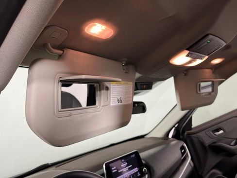 Used 2022 Nissan Rogue SV FWD image 36