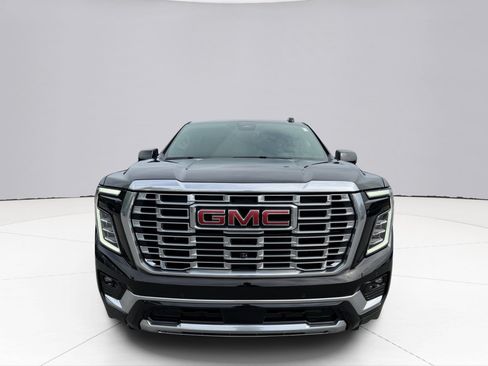 Used 2025 GMC Yukon Denali AWD/4WD image 18