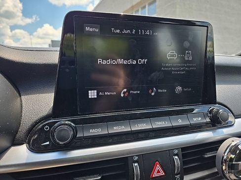 Certified 2023 Kia Forte LXS FWD image 19