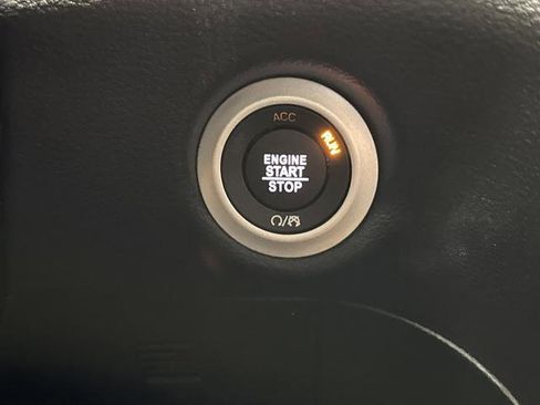 New 2026 Chrysler Pacifica Pinnacle w/ Trailer Tow Group image 24