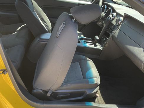 Used 2005 Ford Mustang Coupe RWD image 14