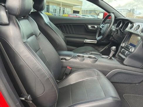 Used 2020 Ford Mustang Premium image 12
