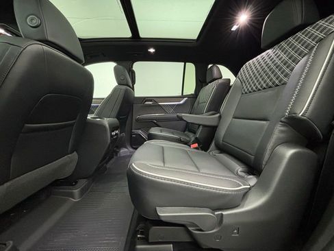 New 2026 GMC Acadia Denali w/ Super Cruise Package image 48