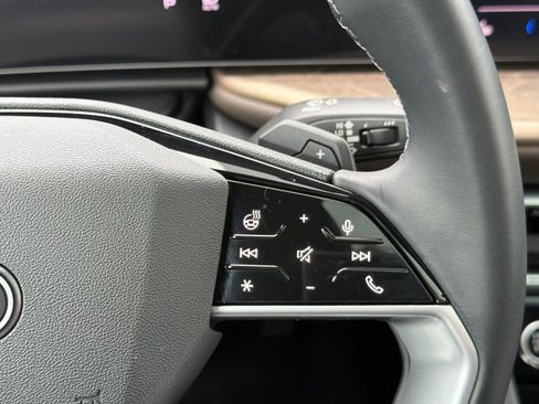 Used 2025 Audi Q5 Premium w/ Convenience Package image 28