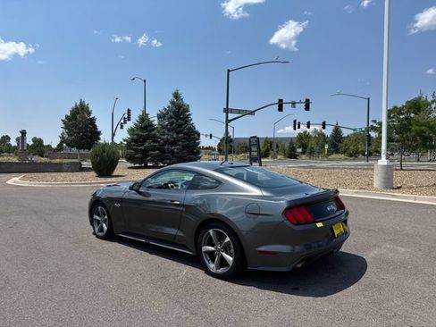 Used 2017 Ford Mustang GT Premium RWD image 5