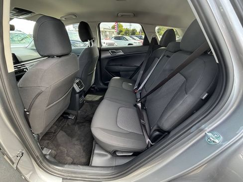 Used 2026 Kia Sportage LX AWD/4WD image 25
