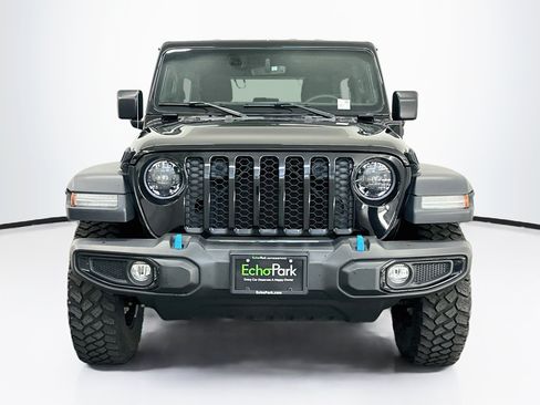 Used 2023 Jeep Wrangler Unlimited w/ 8.4" Radio Group AWD/4WD image 2