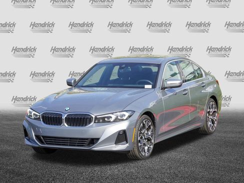 Certified 2025 BMW 330i Sedan RWD image 5