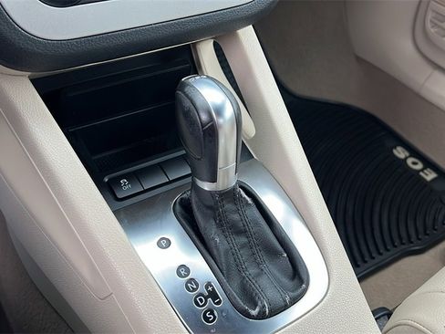 Used 2012 Volkswagen Eos Komfort image 26