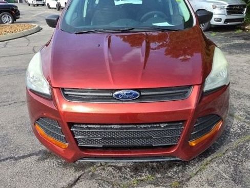Used 2015 Ford Escape S FWD image 2