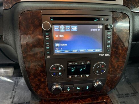 Used 2012 GMC Yukon XL Denali AWD/4WD image 23
