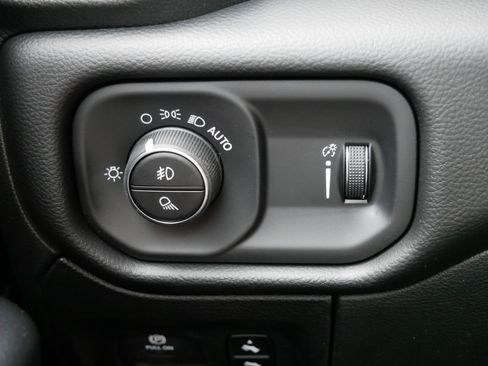 New 2026 RAM 1500 Big Horn AWD/4WD image 18