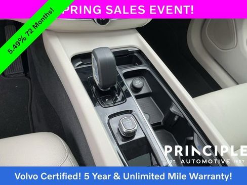 Certified 2023 Volvo XC60 B5 Plus FWD image 20