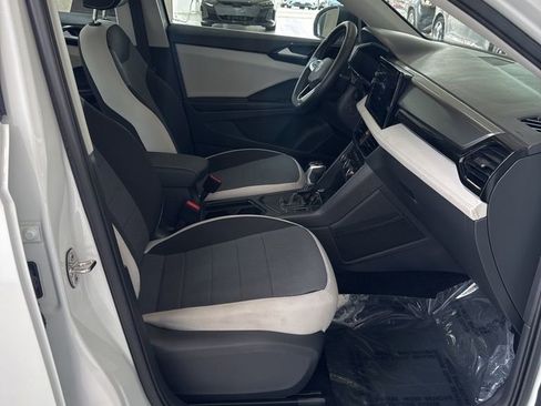 Used 2025 Volkswagen Taos S image 9