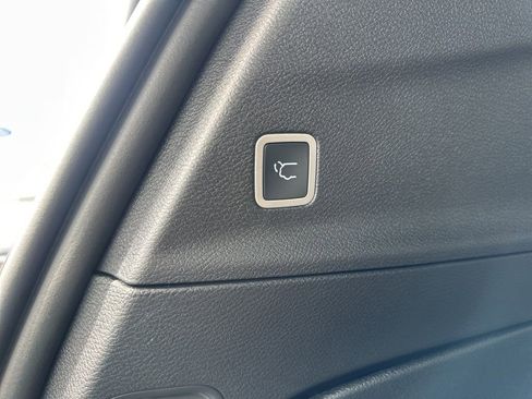 New 2026 Chrysler Voyager LX FWD image 14