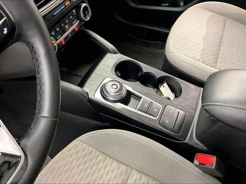 Used 2022 Ford Escape SE w/ Cold Weather Package AWD/4WD image 15
