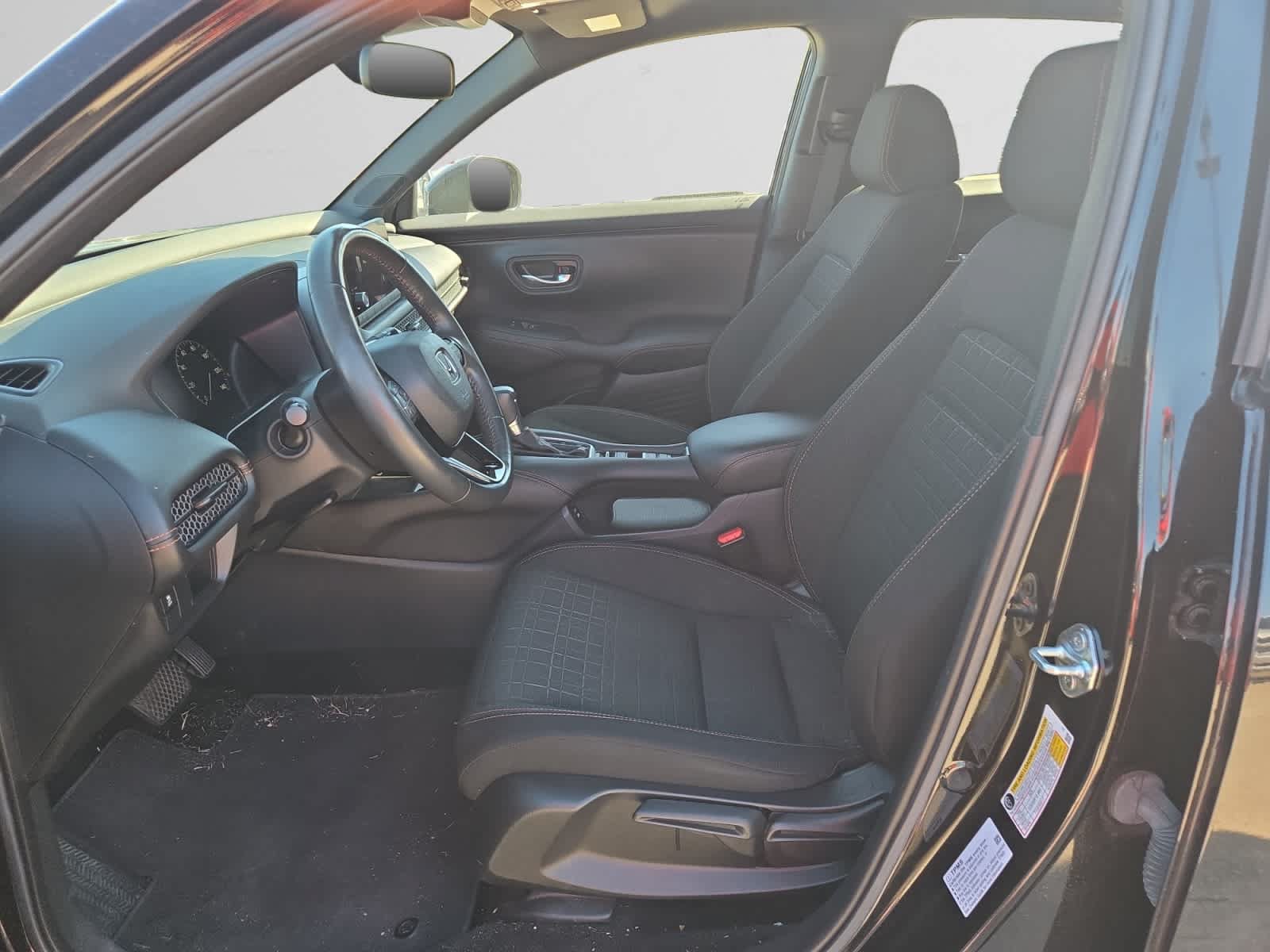 Used 2025 Honda HR-V Sport image 9