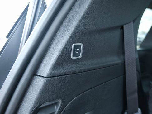 New 2026 Chrysler Voyager LX image 33