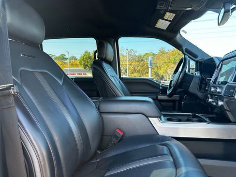 Used 2022 Ford F250 Platinum w/ FX4 Off-Road Package image 37