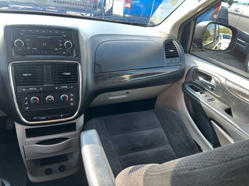 Used 2014 Dodge Grand Caravan American Value Package w/ UConnect Hands-Free Group image 15