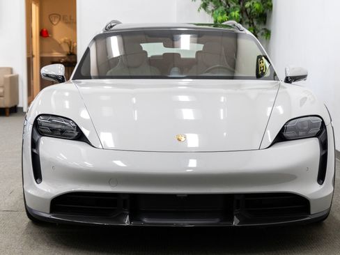 Used 2021 Porsche Taycan Turbo S image 12