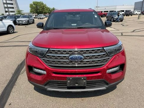 Certified 2021 Ford Explorer King Ranch w/ Premium Technology Package AWD/4WD image 5