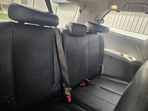 Used 2011 Toyota Sienna SE image 10