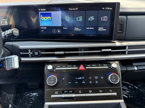 Used 2024 Hyundai Santa Fe SEL FWD image 18