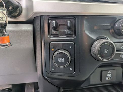 Used 2024 Ford F250 XLT AWD/4WD image 27