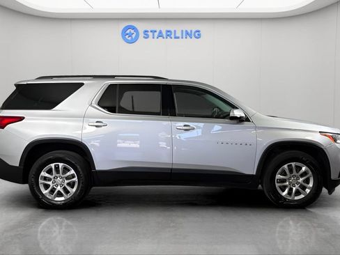 Used 2020 Chevrolet Traverse LT FWD image 11